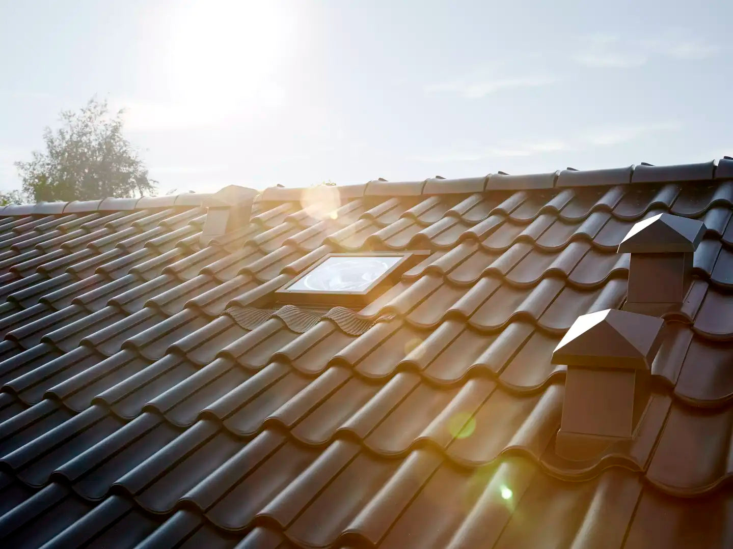 VELUX Sun Tunnel Daylight Spot for Sloped Roofs | Rigid or Flexible Tube | High Light Output