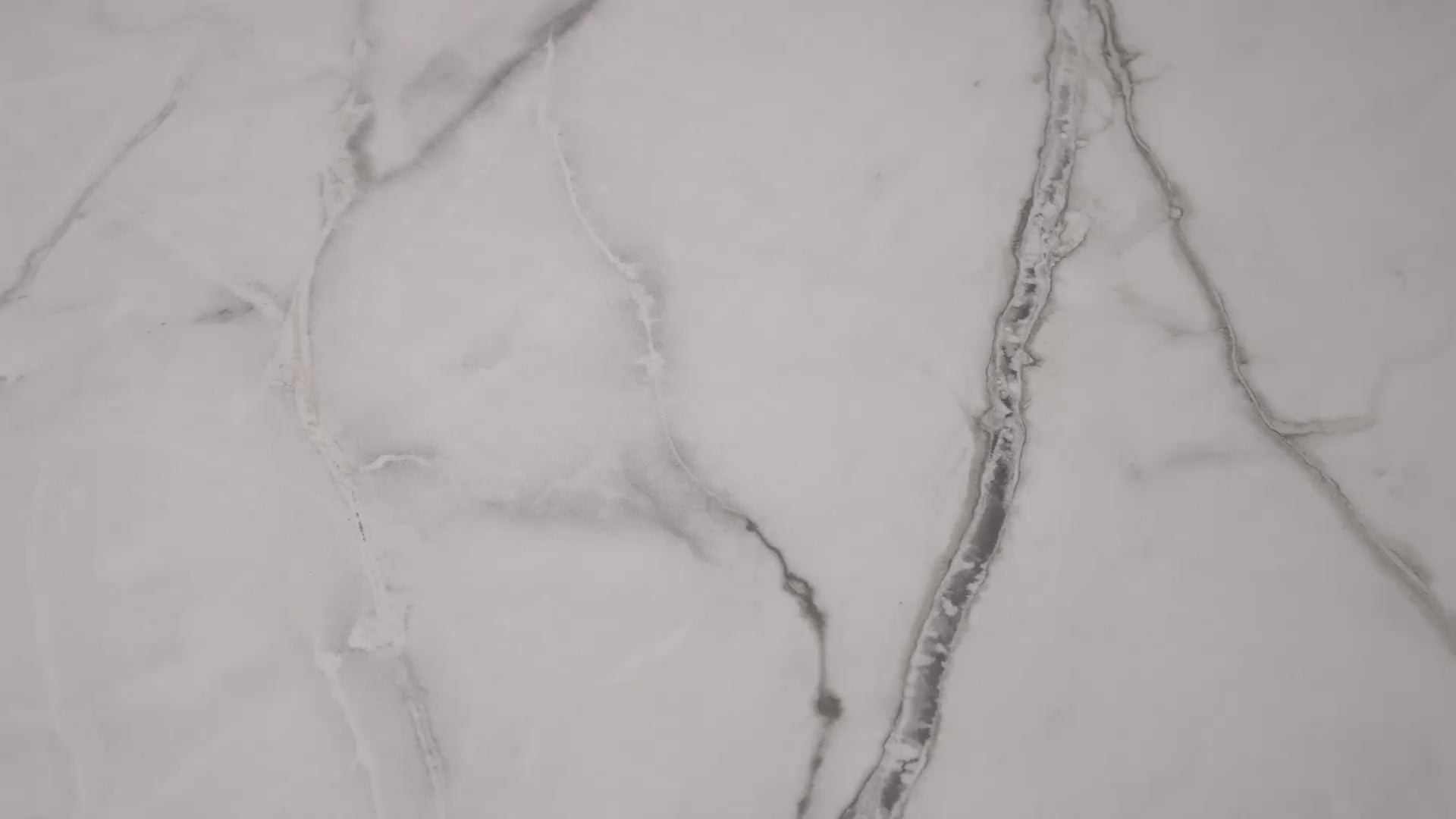 Load video: TAU Ceramica CALACATTA GREEN Porcelain Tile | Marble-Look Large-Format Slab | 120 x 260 / 120 x 280 cm